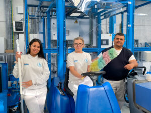 foto Carolien, Ahmed, Donnavie (blauw)